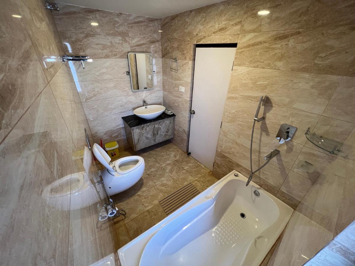 Hotel Kesu Home Kathmandu Bagian luar foto